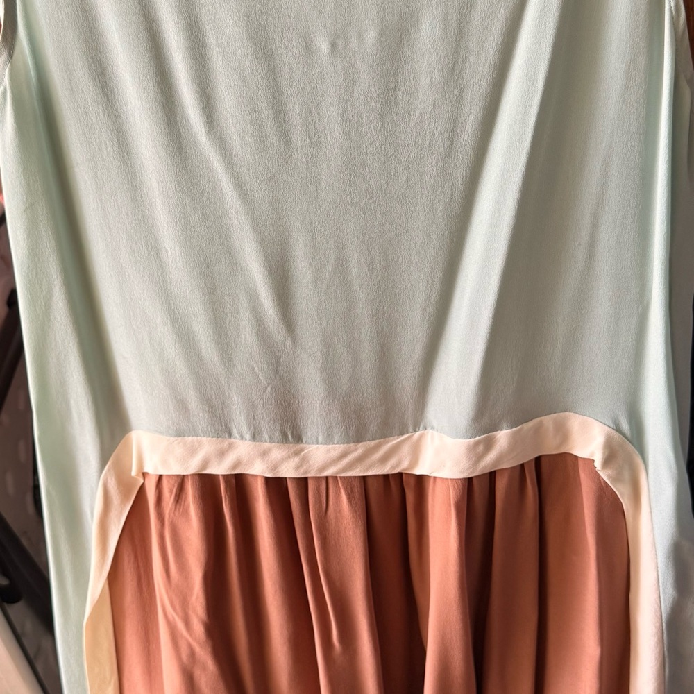 Circus & Co 100% Silk Dress - Picture 4 of 8